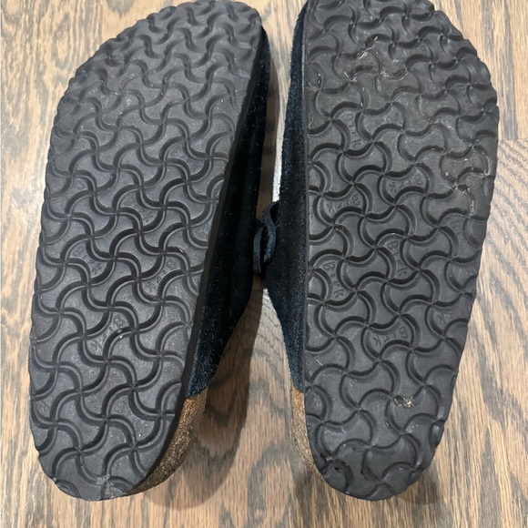 Birkenstock Boston Shearling Clogs in black. Size 44 - Picture 2 of 6